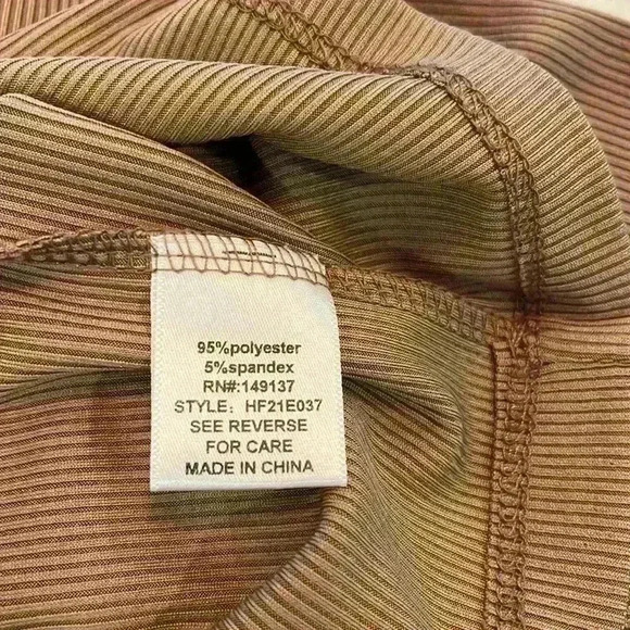 HYFVE Womens Crop Top Sweater Caramel L Long Sleeves Button Down Scoop Neck New - Picture 5 of 11